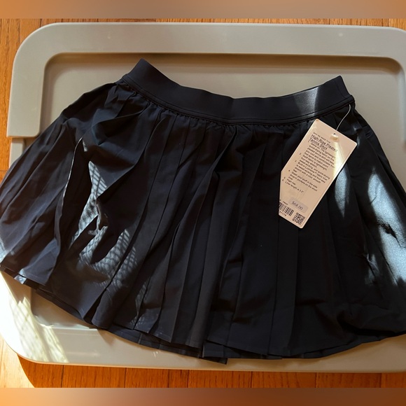 Lululemon High-Rise Pleated Tennis Skirt Size 4 True Navy - Picture 3 of 5